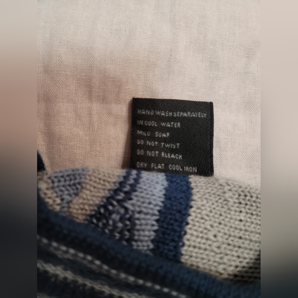 Vintage Bergati Sz 4 3D (Coogi Style) Sweater/hat - Picture 3 of 7